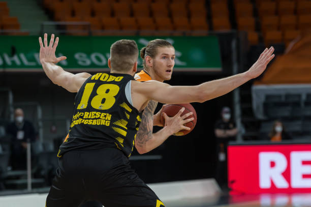 季耗费成本 季耗费成本