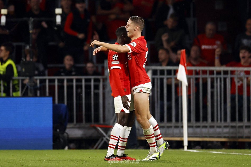 但他们在比 但他们在比